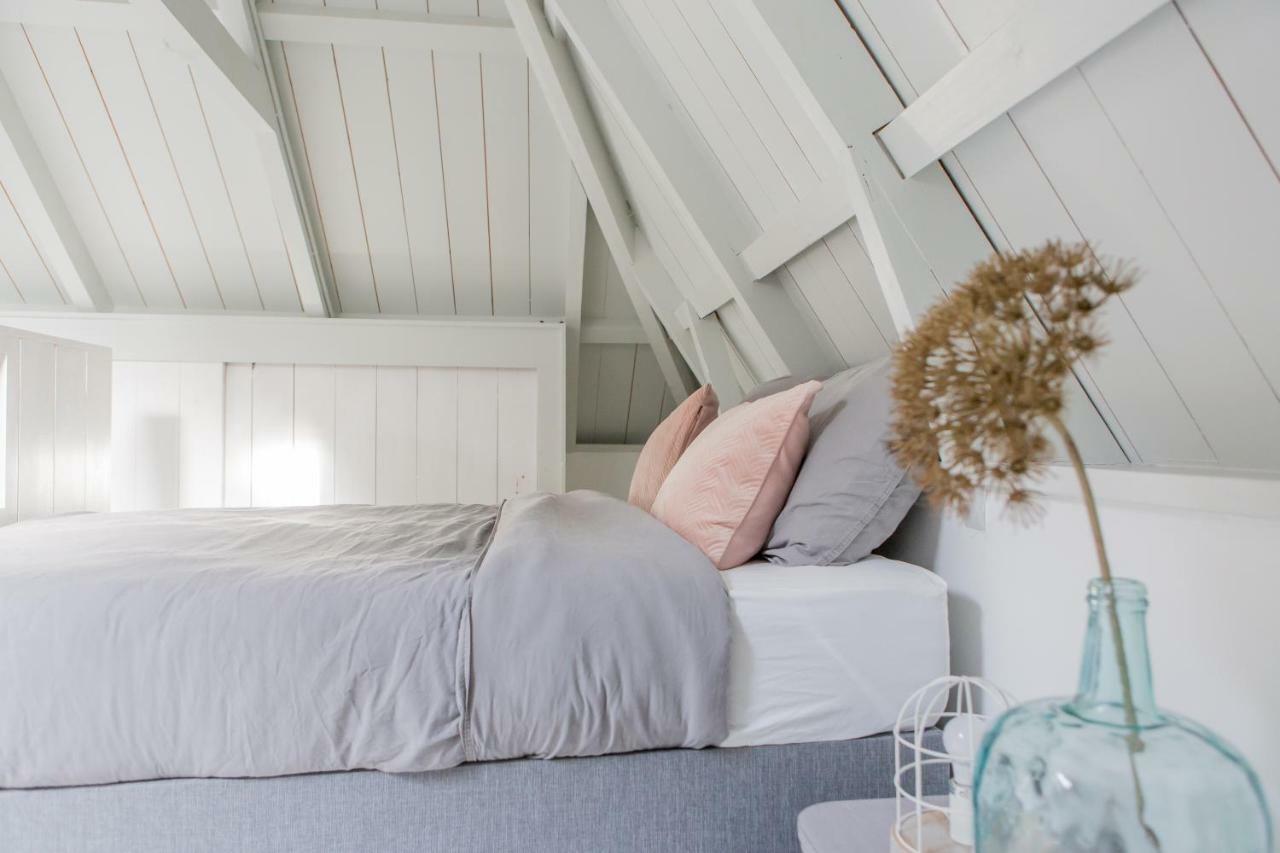 Bed and Breakfast De Friese Wouden Suameer Esterno foto